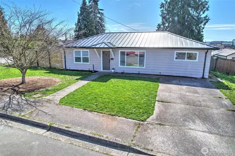 Exterior - 2316 7th St, Everett, WA 98201 photo 8 of 9