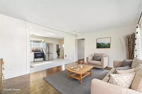 Living - 2316 7th St, Everett, WA 98201 photo 4 of 5