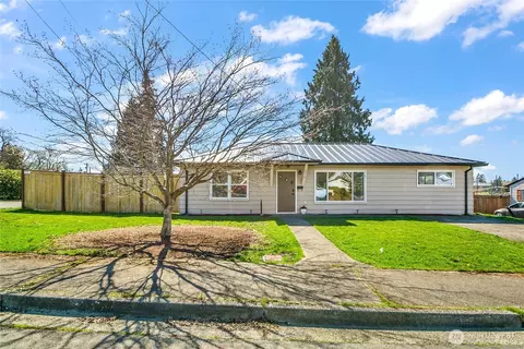 Exterior - 2316 7th St, Everett, WA 98201 photo 1 of 9