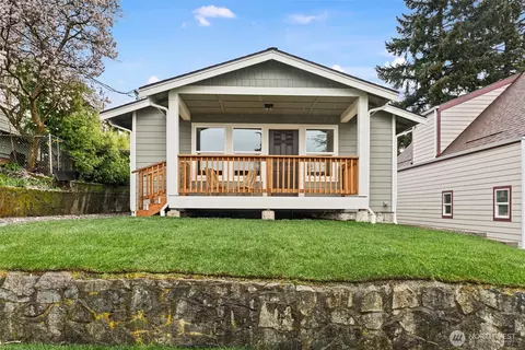 1925 5th St, Bremerton, WA 98337