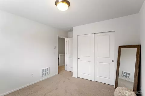 Bedroom - 129 164th Pl SE, Bothell, WA 98012 photo 4 of 4