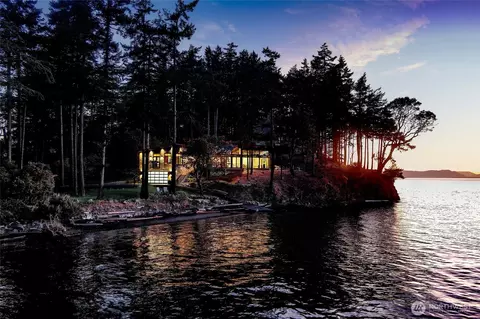 477 Davison Head Dr, Friday Harbor, WA 98250
