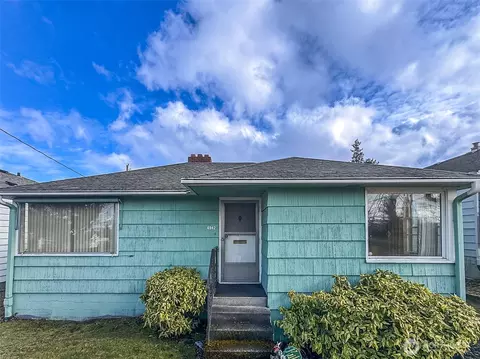 4942 Beacon Ave, Seattle, WA 98108