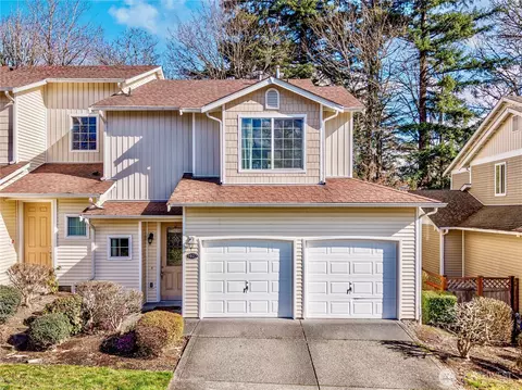 960 Lynnwood Ct SE #1027, Renton, WA 98058