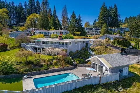 7501 Stinson Ave, Gig Harbor, WA 98335