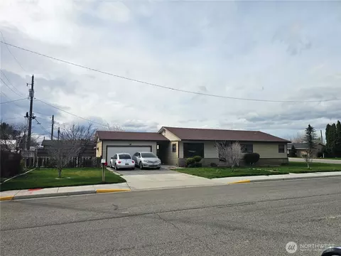 903 6th Ave SE, Quincy, WA 98848