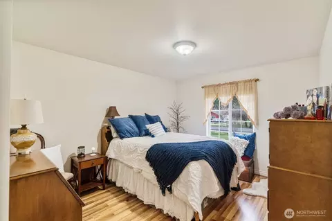 Bedroom - 181 John Rd, Chehalis, WA 98532 photo 4 of 5