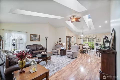 Living - 181 John Rd, Chehalis, WA 98532 photo 1 of 3