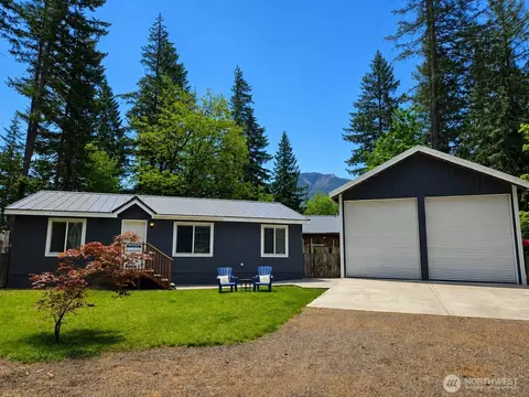 138 Sherwood Ln, Packwood, WA 98361