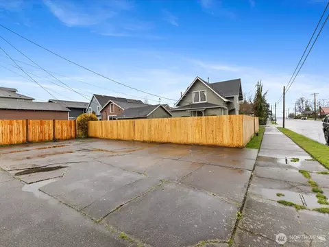 Exterior - 1901 Hoyt Ave, Everett, WA 98201 photo 9 of 9
