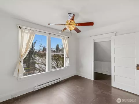 Bedroom - 1901 Hoyt Ave, Everett, WA 98201 photo 3 of 4