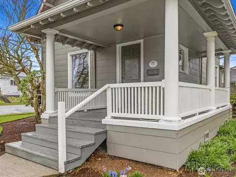 Exterior - 1901 Hoyt Ave, Everett, WA 98201 photo 3 of 9