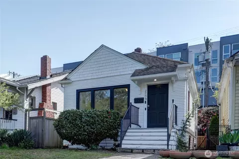 2756 44th Ave SW, Seattle, WA 98116