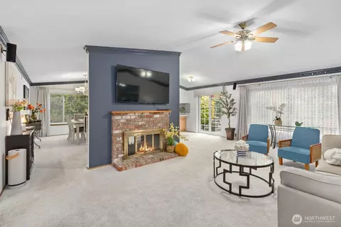 Living - 7503 7th Dr W, Everett, WA 98203 photo 3 of 4