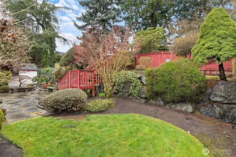 Exterior - 7503 7th Dr W, Everett, WA 98203 photo 5 of 8