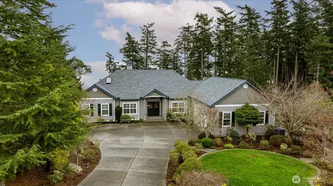 270 Kineth Point Pl, Coupeville, WA 98239