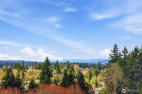 784 Freedom Ct SE, Port Orchard, WA 98366