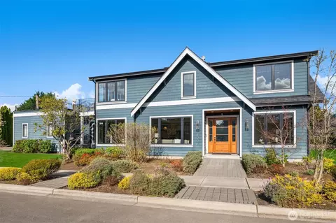 1231 4th St W, Kirkland, WA 98033