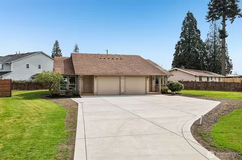 9121 5th Pl W #A & B, Everett, WA 98204