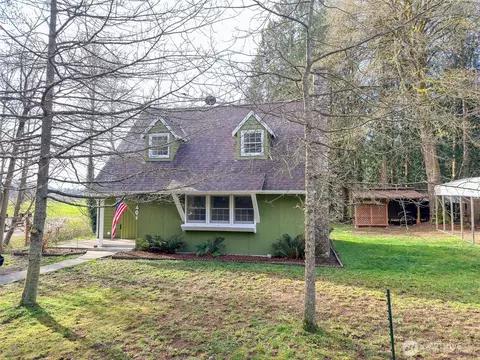 40 Glen Ave, Chimacum, WA 98325
