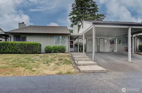 804 NW 132nd St #B, Vancouver, WA 98685