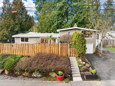 16042 Lake Hills Blvd, Bellevue, WA 98008