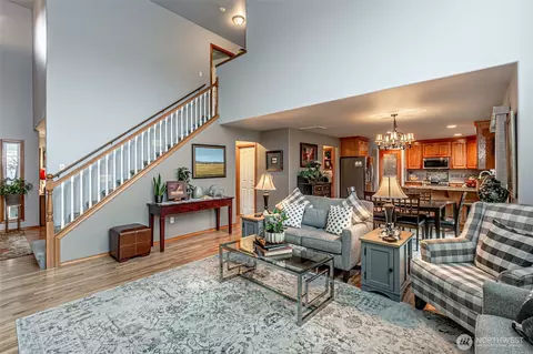 Entry Way - 14613 146th E, Orting, WA 98360 photo 3 of 3