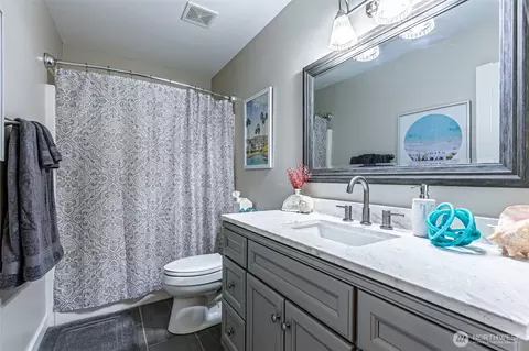Bath - 14613 146th E, Orting, WA 98360 photo 5 of 5