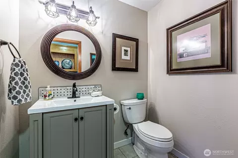 Bath - 14613 146th E, Orting, WA 98360 photo 3 of 5