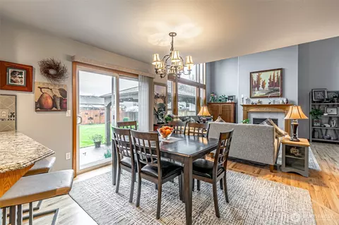 Dining - 14613 146th E, Orting, WA 98360 photo 1 of 2