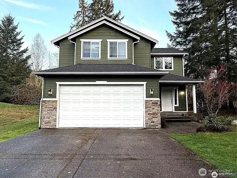 4158 SE Fairway Cir, Port Orchard, WA 98366
