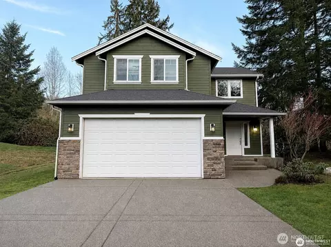4158 SE Fairway Cir, Port Orchard, WA 98366