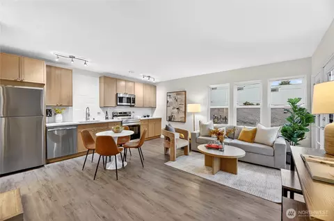 6547 42nd Ave SW #303, Seattle, WA 98136