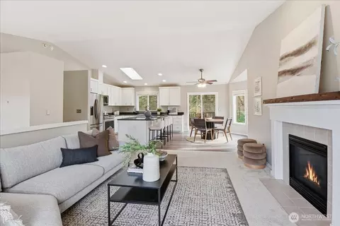 Living - 24223 13th Pl W, Bothell, WA 98021 photo 2 of 2