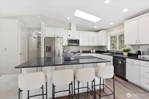 Kitchen - 24223 13th Pl W, Bothell, WA 98021 photo 2 of 4