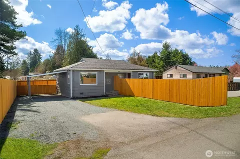 420 107th Pl SW #1, Everett, WA 98204
