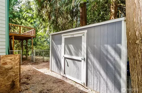 Exterior - 20530 11th Dr SE, Bothell, WA 98012 photo 3 of 4