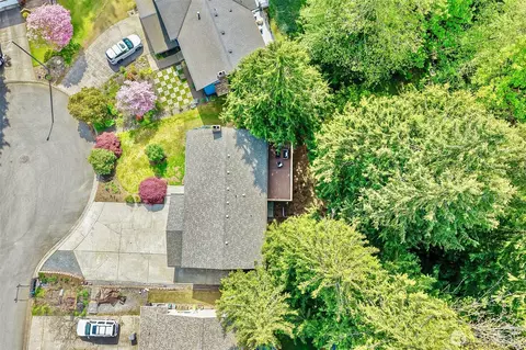View/Area - 20530 11th Dr SE, Bothell, WA 98012 photo 1 of 2