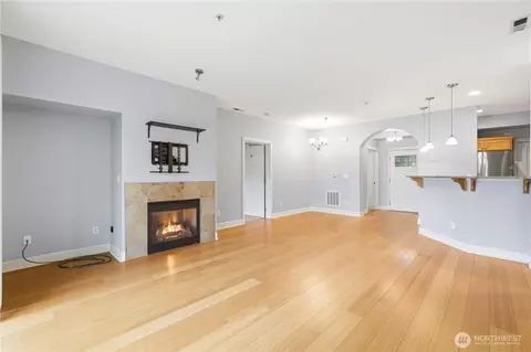 Living - 19102 20th Dr SE #B102, Bothell, WA 98012 photo 6 of 6