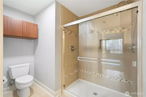 Bath - 19102 20th Dr SE #B102, Bothell, WA 98012 photo 2 of 4