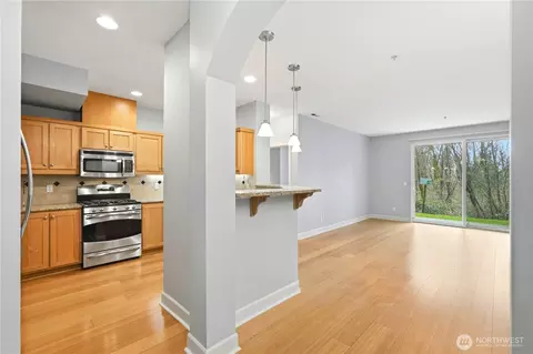 Living - 19102 20th Dr SE #B102, Bothell, WA 98012 photo 1 of 6