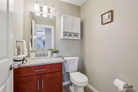 Bath - 901 E Marine View Dr #201, Everett, WA 98201 photo 1 of 3