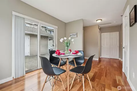 Dining - 901 E Marine View Dr #201, Everett, WA 98201 photo 2 of 4