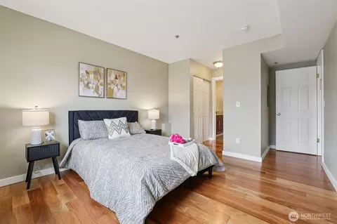 Bedroom - 901 E Marine View Dr #201, Everett, WA 98201 photo 4 of 4