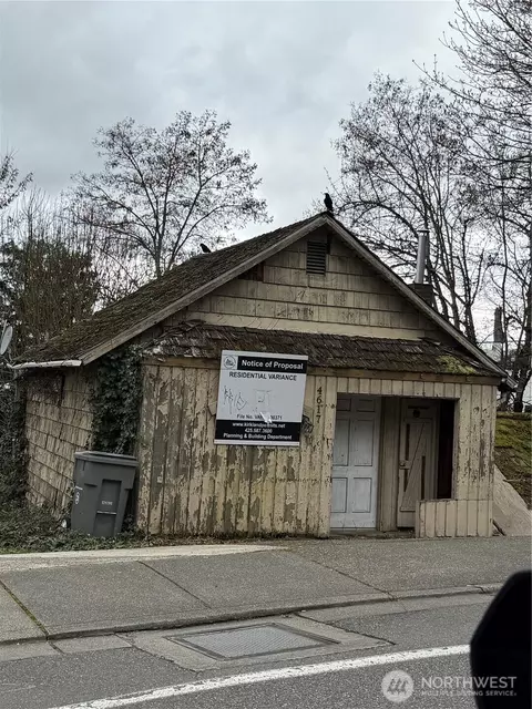 4617 Lake Washington Blvd NE, Kirkland, WA 98033