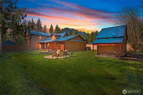 424 Cannon Rd, Packwood, WA 98361