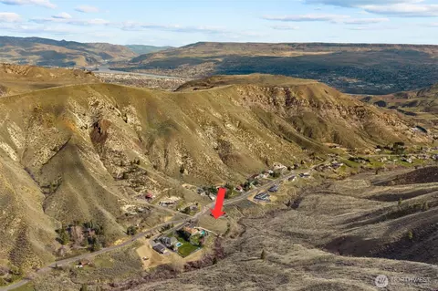 1639 Pitcher Canyon Rd, Wenatchee, WA 98801
