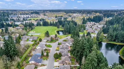 View/Area - 12504 40th Ave SE, Everett, WA 98208 photo 3 of 6