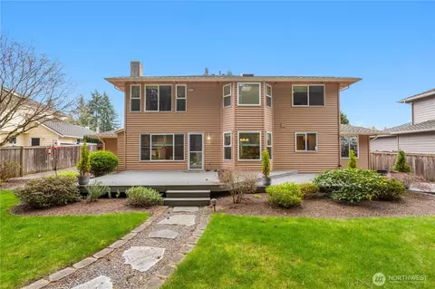 Exterior - 12504 40th Ave SE, Everett, WA 98208 photo 8 of 10