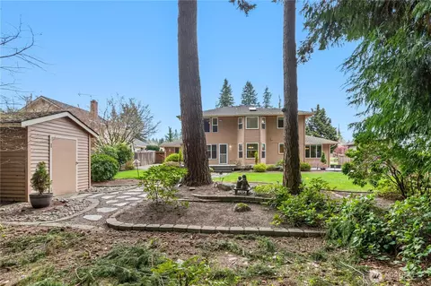 Exterior - 12504 40th Ave SE, Everett, WA 98208 photo 6 of 10